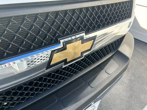 Used 2024 Chevrolet Express 2500 w/ Driver Convenience Package image 32