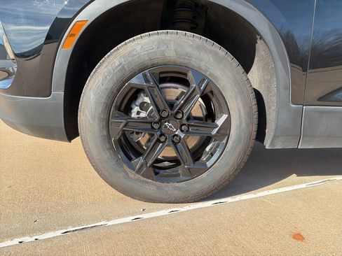 Used 2023 Chevrolet Blazer LT w/ Midnight/Sport Edition image 11