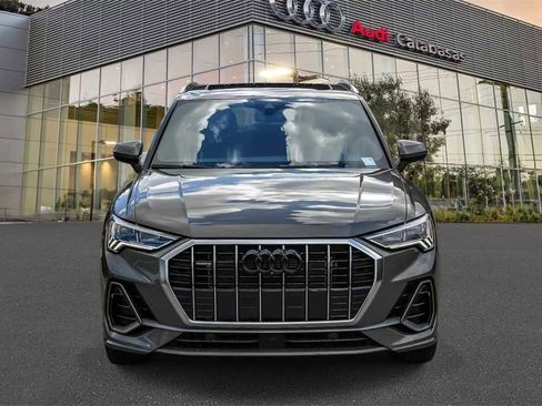 Used 2022 Audi Q3 2.0T Premium Plus w/ Premium Plus Package image 6