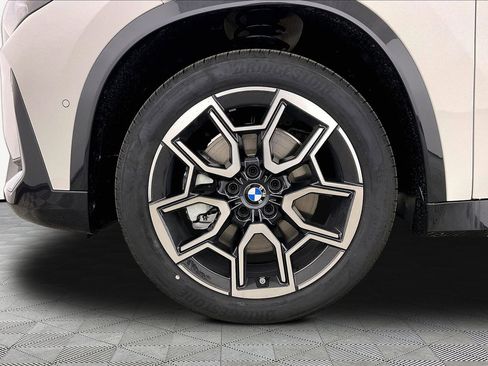 New 2026 BMW X1 xDrive28i w/ Technology Package AWD/4WD image 15
