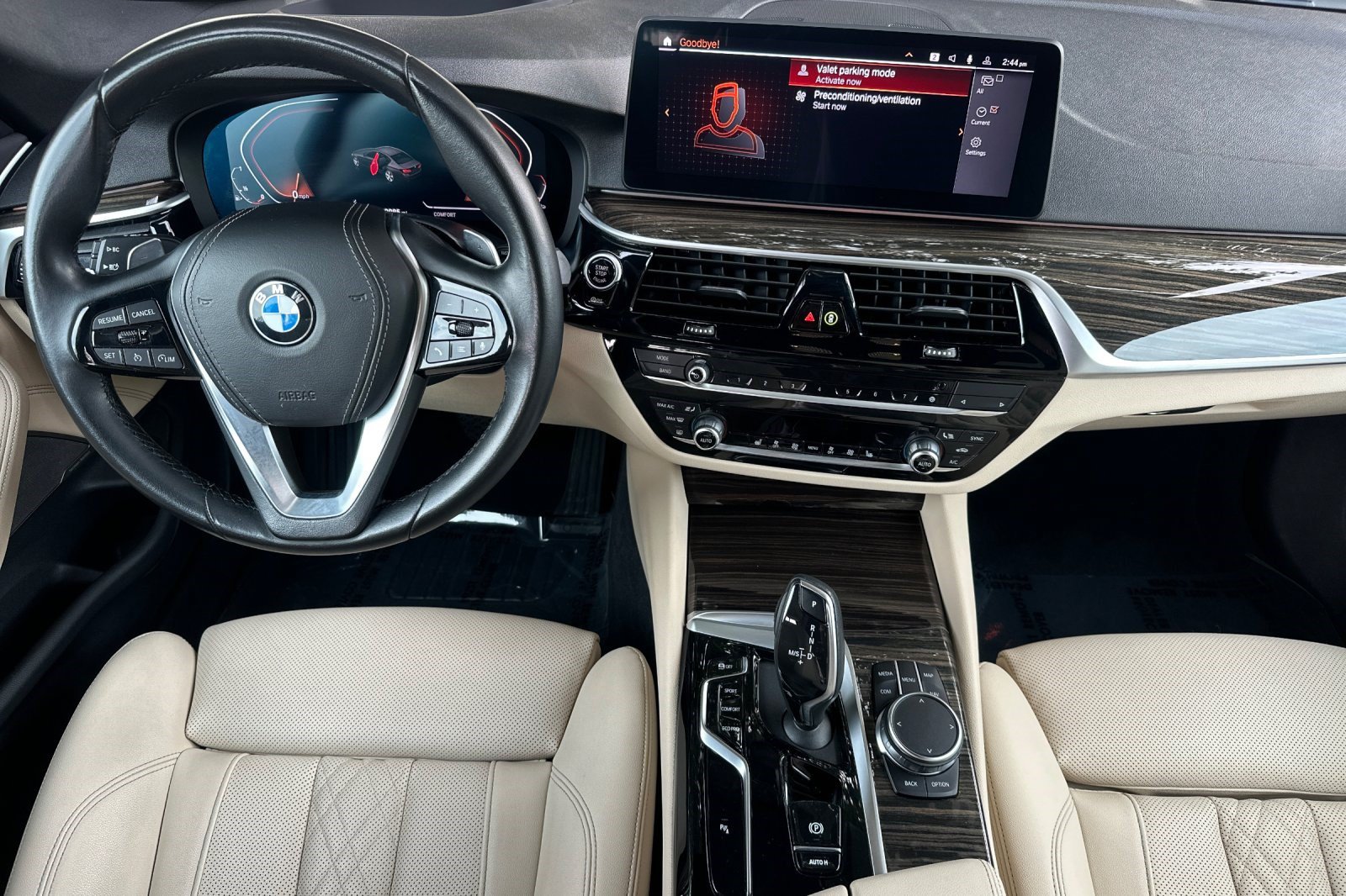 Certified 2023 BMW 530i w/ Premium Package RWD image 17