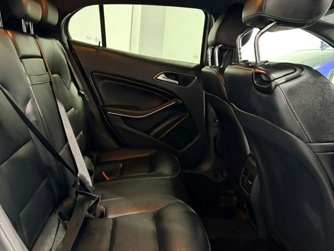 Used 2016 Mercedes-Benz GLA 250 4MATIC w/ Premium Package image 6