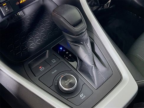 Certified 2023 Toyota RAV4 XLE image 16