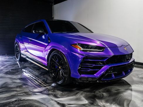 Used 2021 Lamborghini Urus image 4