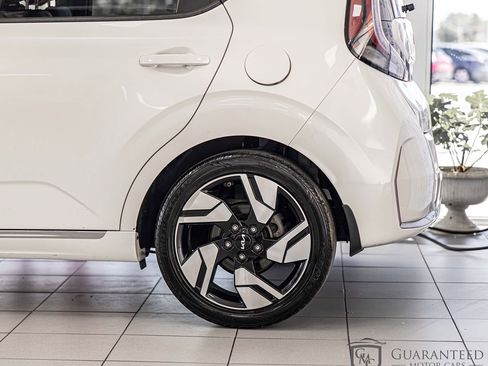 Used 2023 Kia Soul GT-Line FWD image 8