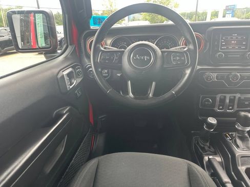 Used 2020 Jeep Wrangler Sport AWD/4WD image 16