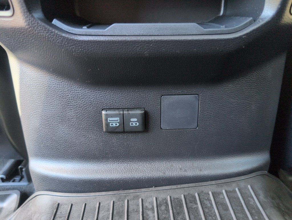 Used 2024 Toyota Tundra SR5 w/ SR5 Convenience Package AWD/4WD image 33
