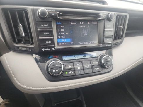 Used 2016 Toyota RAV4 XLE image 9