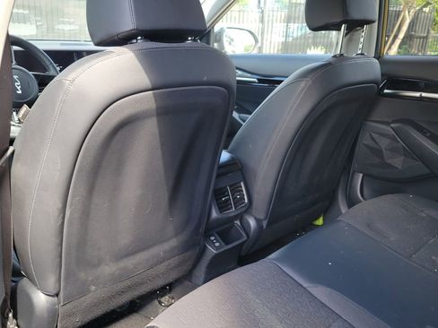 Certified 2024 Kia Seltos S FWD image 7