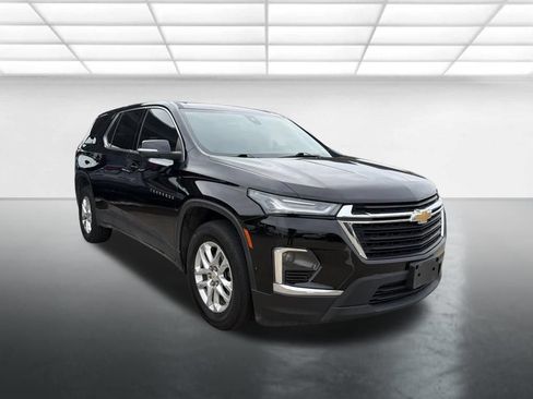Used 2023 Chevrolet Traverse LS w/ Safety Package FWD image 1