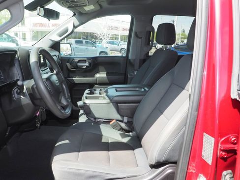 Used 2019 Chevrolet Silverado 1500 Custom Trail Boss w/ Custom Convenience Package AWD/4WD image 13