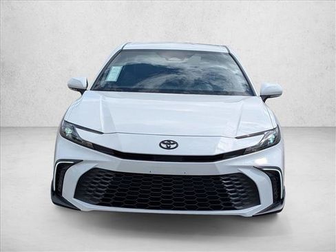 Used 2026 Toyota Camry SE FWD image 2