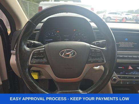 Used 2017 Hyundai Elantra Value Edition FWD image 12