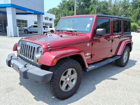 Used 2012 Jeep Wrangler Unlimited Sport AWD/4WD image 8