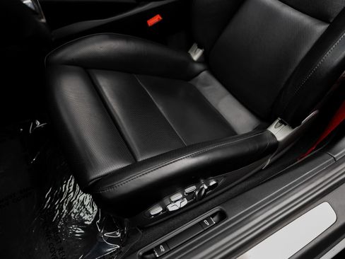 Used 2019 Porsche 911 Turbo AWD/4WD image 32