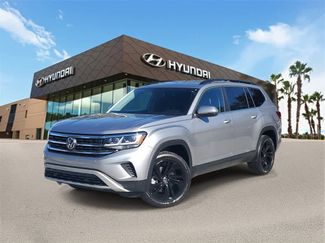 Used 2022 Volkswagen Atlas SE w/ Black Wheel Package 360° Tour