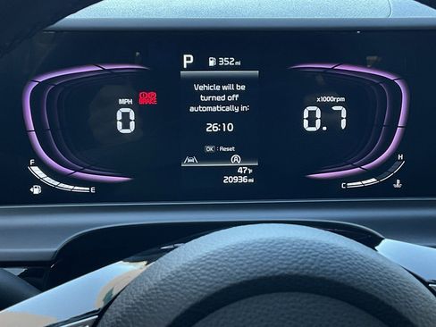 Used 2025 Kia Seltos S image 22