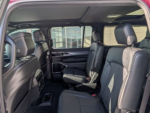 New 2026 Jeep Grand Wagoneer Limited AWD/4WD image 7