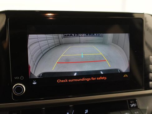 Used 2025 Toyota Camry SE FWD image 24