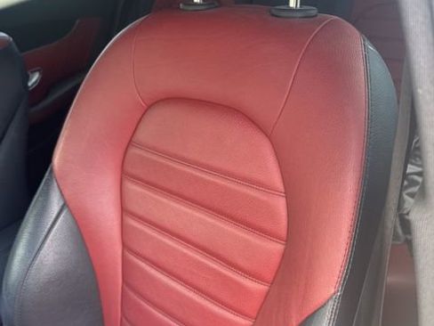 Used 2017 Mercedes-Benz GLC 300 4MATIC Coupe image 3
