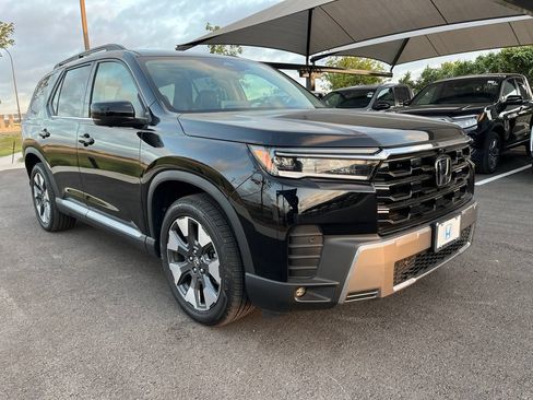 Used 2026 Honda Pilot Elite image 3