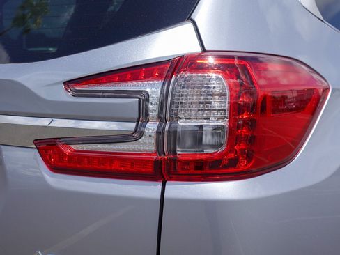 Certified 2023 Subaru Ascent Limited w/ Technology Package AWD/4WD image 5