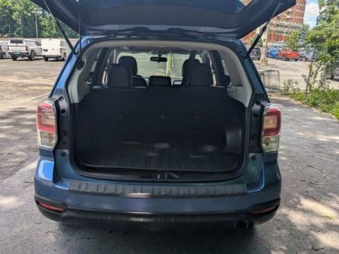 Used 2017 Subaru Forester 2.5i Touring AWD/4WD image 13