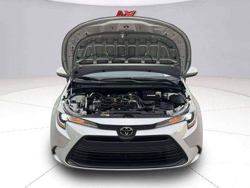Used 2025 Toyota Corolla LE FWD image 59