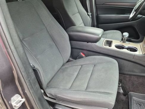 Used 2015 Jeep Grand Cherokee Laredo w/ Quick Order Package 23E AWD/4WD image 24