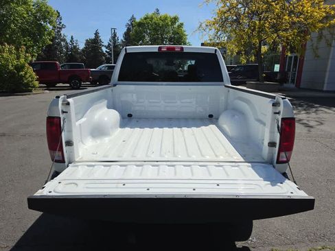 Used 2023 RAM 1500 Classic SLT AWD/4WD image 22