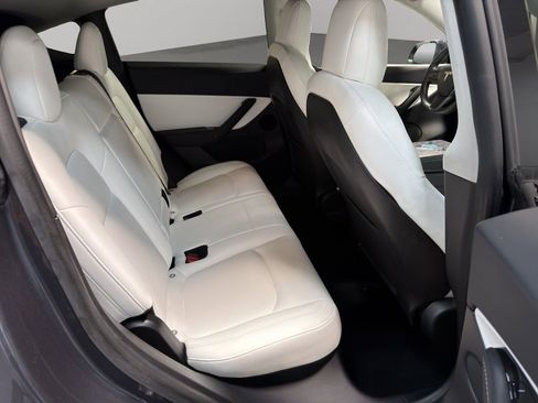 Used 2020 Tesla Model Y Performance image 19