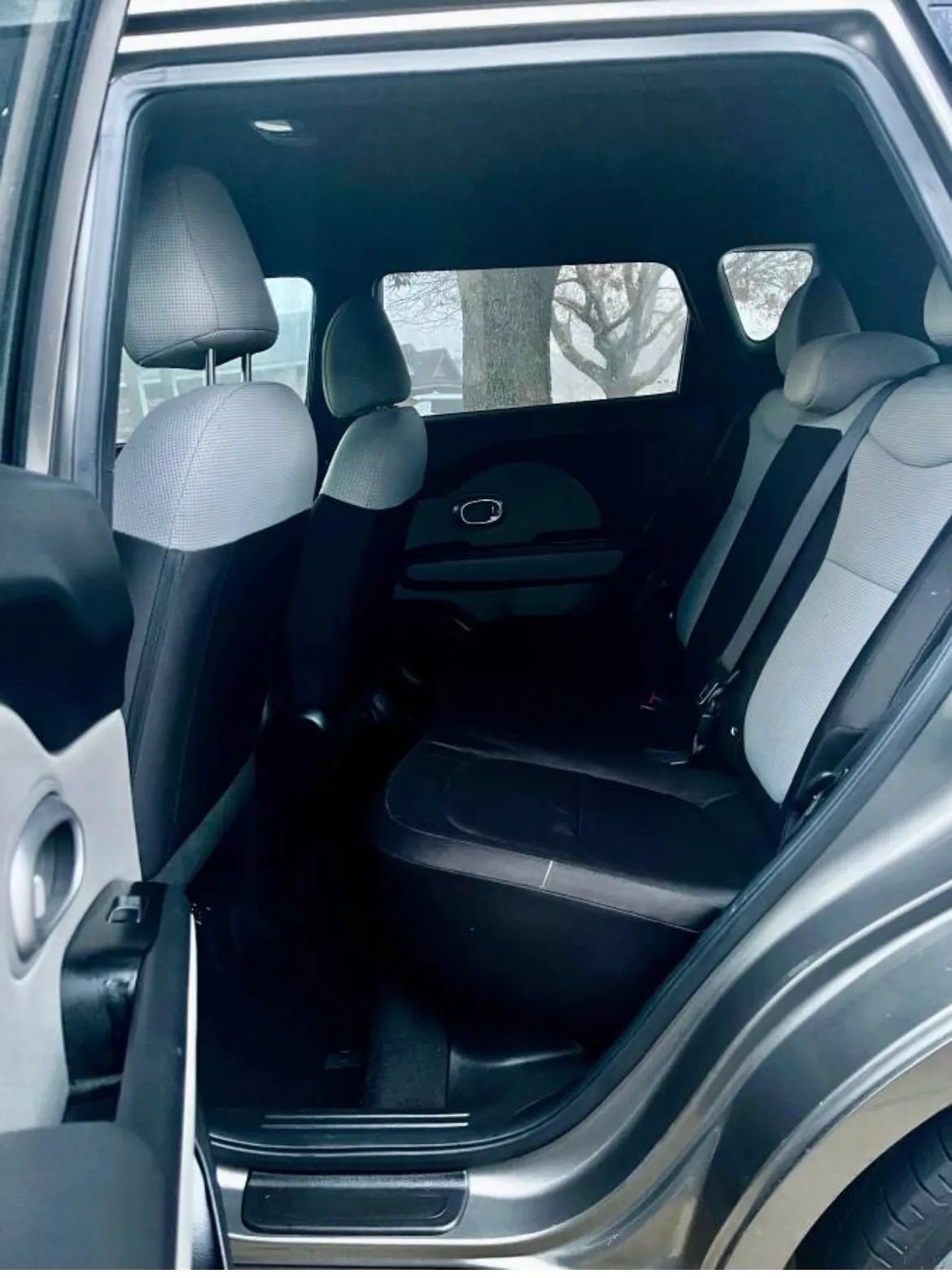 Used 2019 Kia Soul + FWD image 9