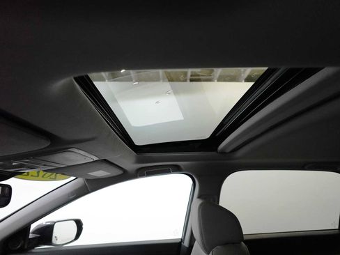 Certified 2022 Honda CR-V Touring image 24