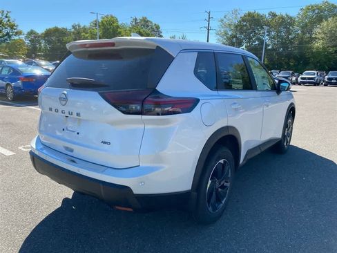 New 2026 Nissan Rogue SV image 7
