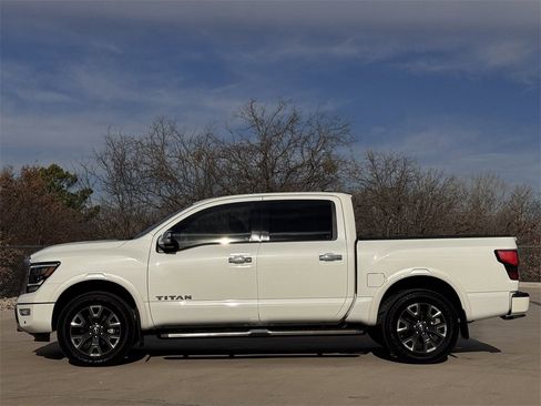 Used 2024 Nissan Titan Platinum Reserve w/ Moonroof Package image 2