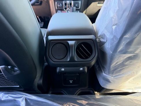 New 2026 Jeep Gladiator Mojave AWD/4WD image 27