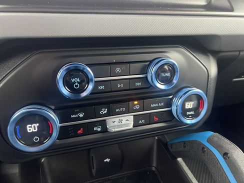 Used 2023 Ford Bronco Black Diamond w/ Sasquatch Package image 27