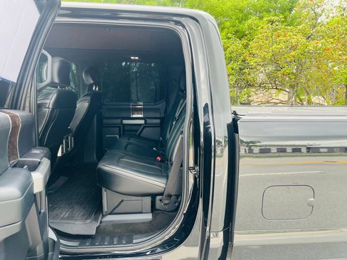 Used 2017 Ford F350 Lariat w/ Lariat Ultimate Package AWD/4WD image 14
