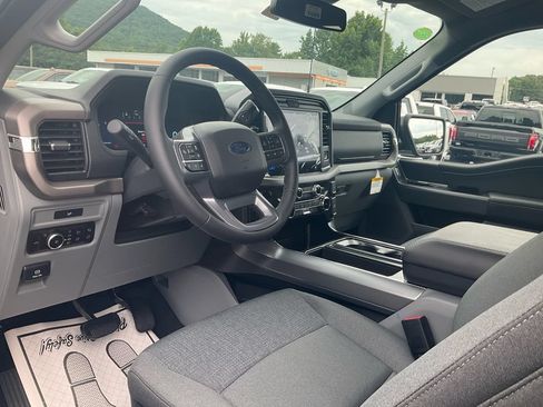 New 2026 Ford F150 XLT w/ Equipment Group 302A MID AWD/4WD image 15