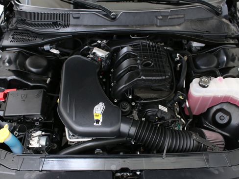 Used 2023 Dodge Challenger SXT image 32