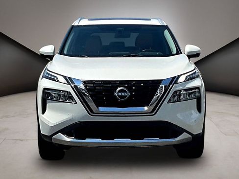 Used 2023 Nissan Rogue Platinum w/ Platinum Premium Package AWD/4WD image 2