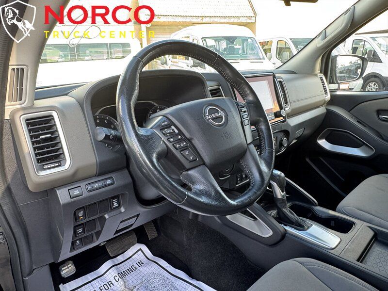 Used 2022 Nissan Frontier SV RWD image 17