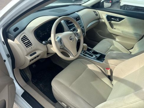 Used 2014 Nissan Altima 2.5 S image 9
