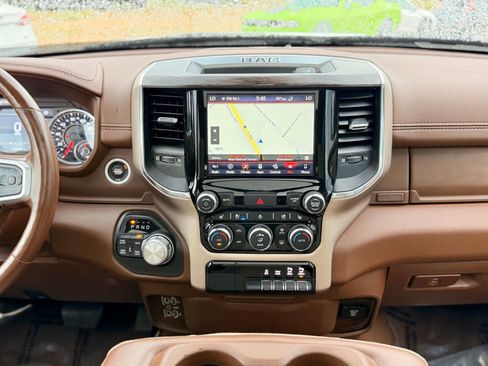 Used 2019 RAM 1500 Laramie AWD/4WD image 45