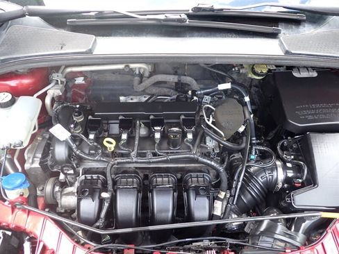 Used 2015 Ford Focus SE w/ SE Sport Package FWD image 35