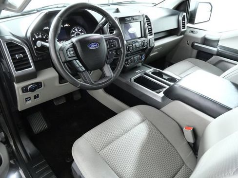 Used 2016 Ford F150 XLT w/ Equipment Group 302A Luxury AWD/4WD image 4