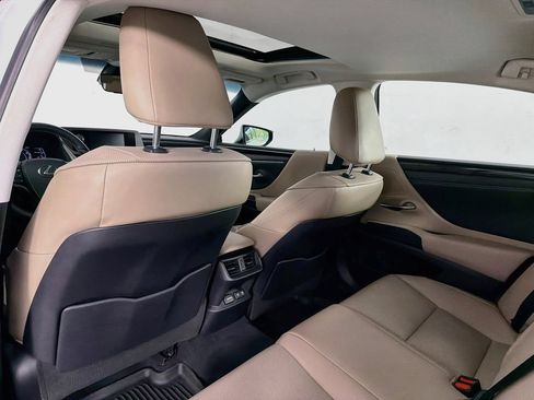 Used 2019 Lexus ES 350 w/ Accessory Package 2 FWD image 36