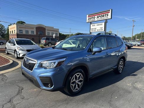 Used 2020 Subaru Forester Premium AWD/4WD image 1
