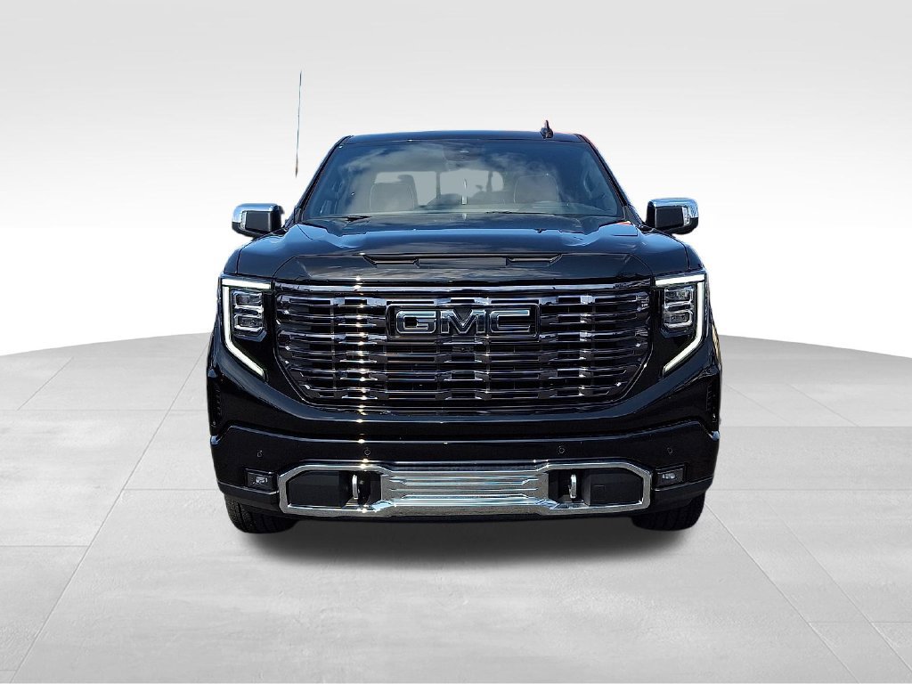 Used 2025 GMC Sierra 1500 Denali Ultimate AWD/4WD image 2