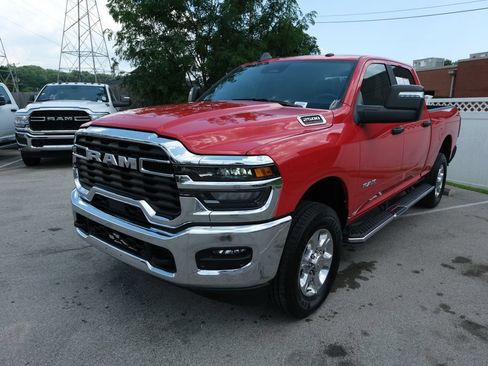 Used 2026 RAM 2500 Big Horn AWD/4WD image 11